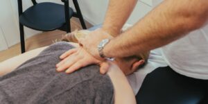 Back physio in Perth providing manual therapy